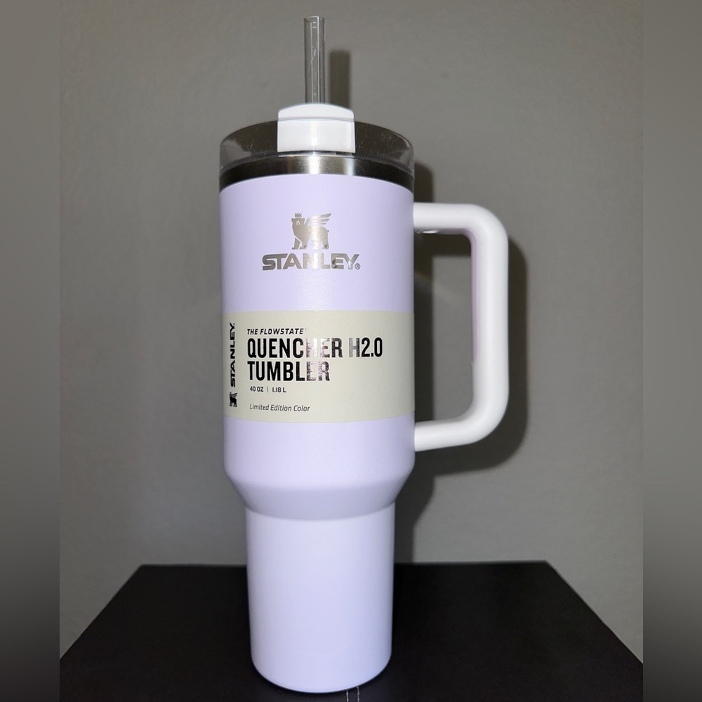 NWT Stanley/Target 40oz H2.0 Flow State Quencher Tumbler - Wisteria